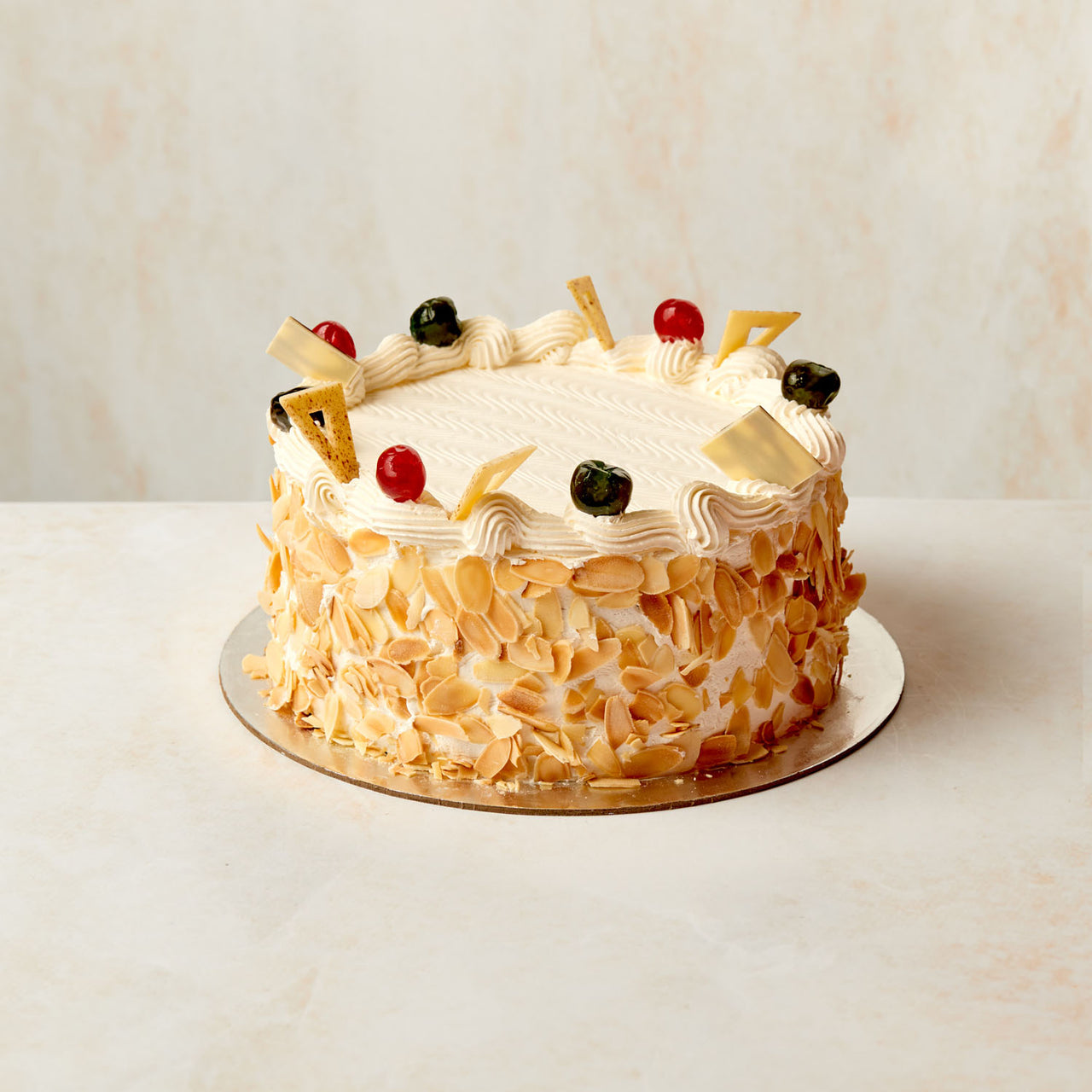 Round 8 inch Continental Cake